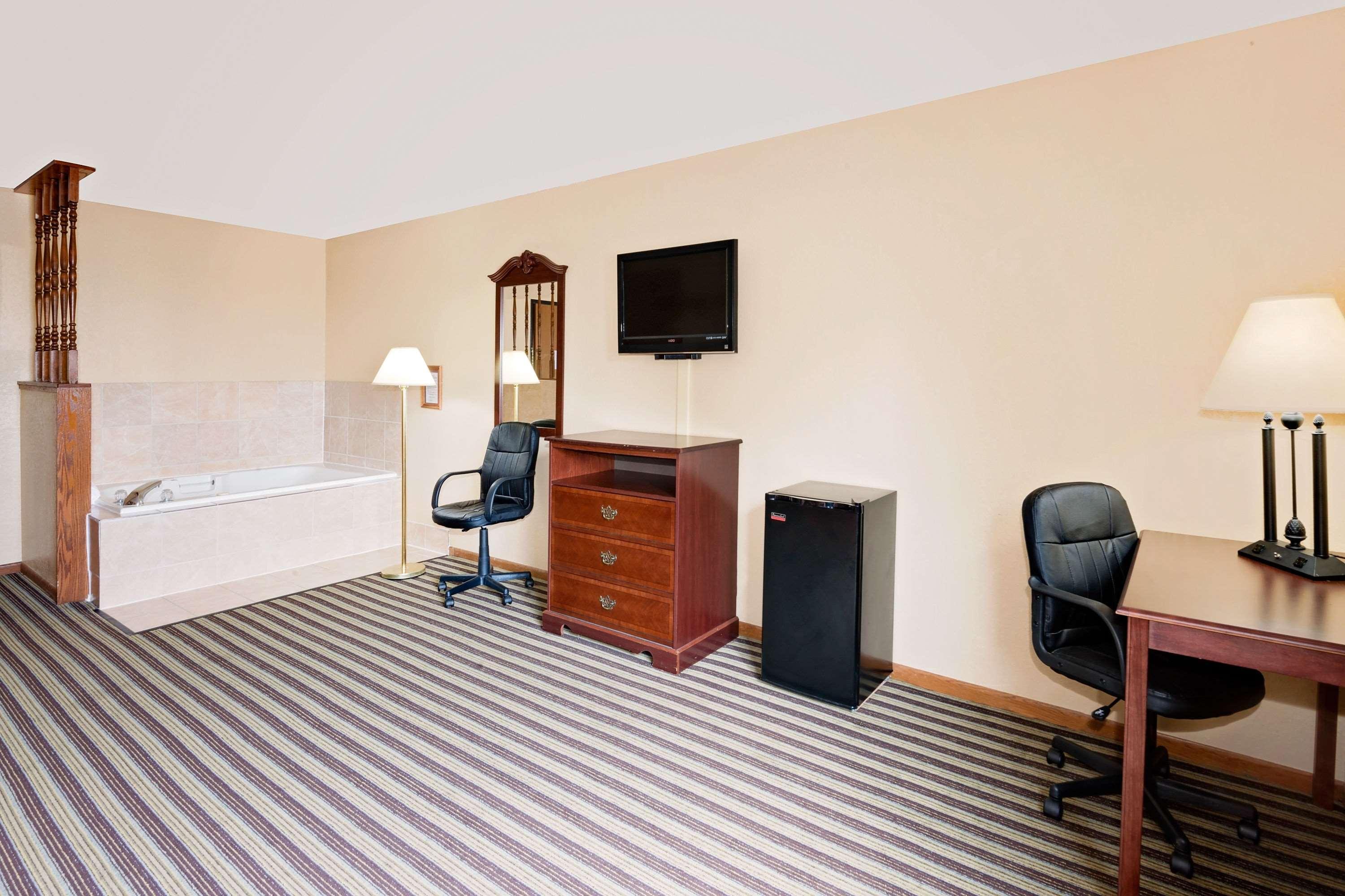 Super 8 By Wyndham Iowa Falls מראה חיצוני תמונה