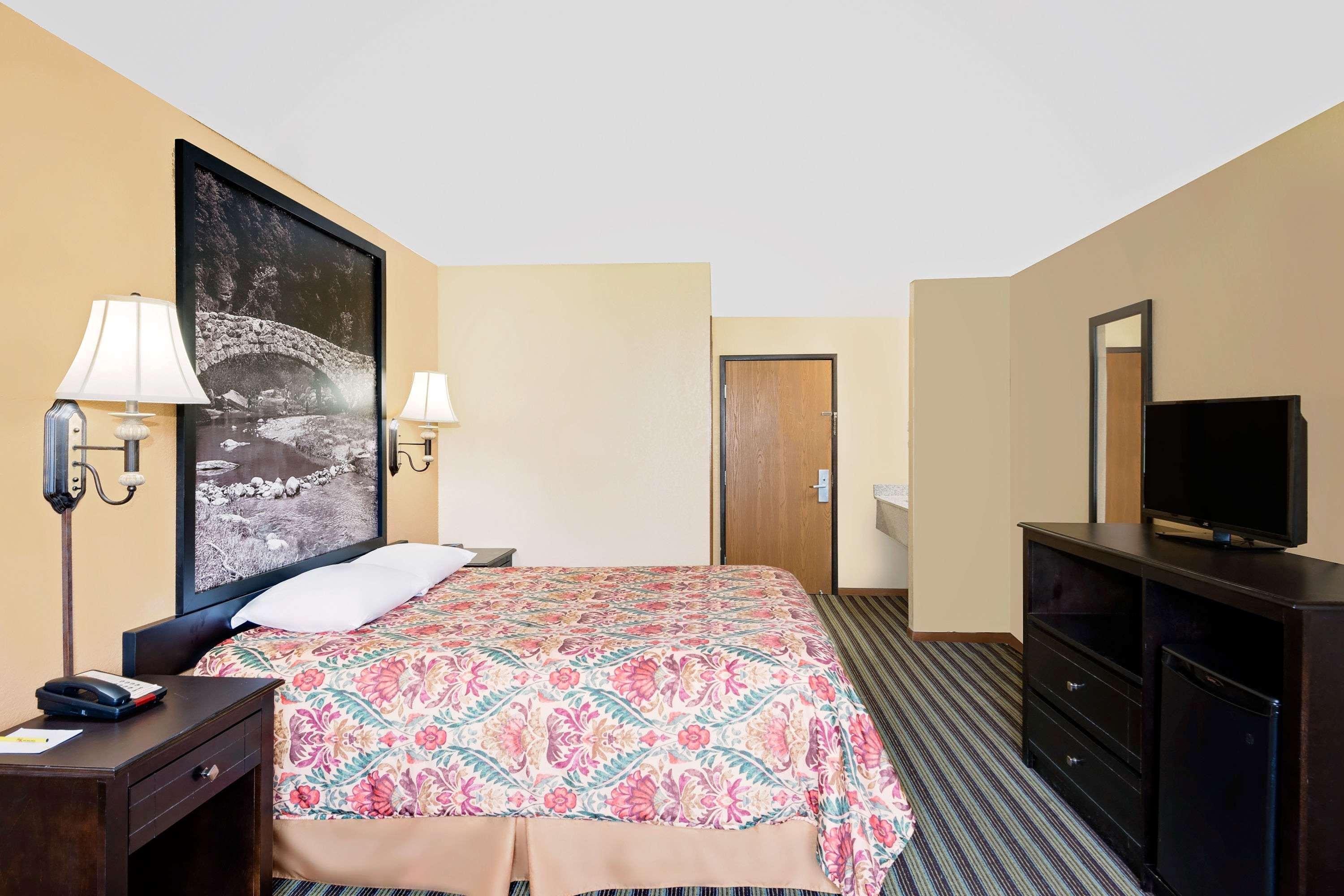 Super 8 By Wyndham Iowa Falls מראה חיצוני תמונה